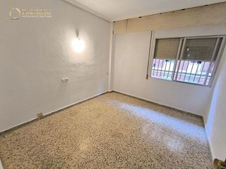 Piso en venta en Carolinas Altas en Alicante