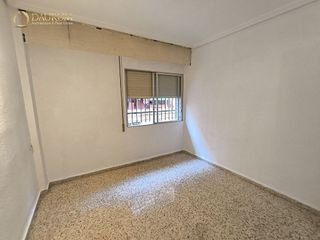 Piso en venta en Carolinas Altas en Alicante