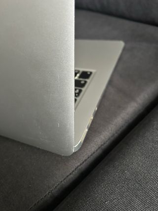 MacBook Air 13” 2015 – Funciona perfecto