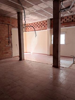 Local comercial en venta en Padre Jaime - Los Cabos en Sagunto
