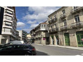 Casa adosada en venta en Ribadavia