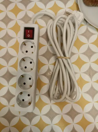 Regleta 4 enchufes con interruptor 3m