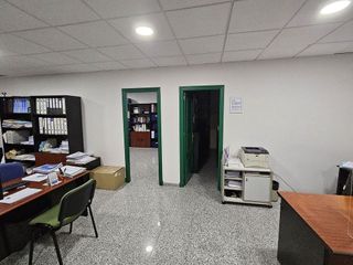 Oficina en venta en Centro en Almería