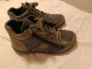 Botas Comfort Plus negras y verde oliva