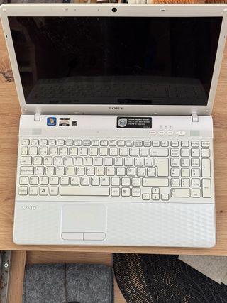 Portátil Sony Vaio 71C11M Plata/Blanco