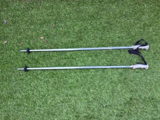 Esquís Völkl Attiva 142cm + bastones