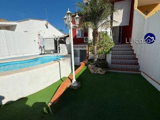 Casa pareada en venta en La Conarda en Pobla de Vallbona (la)