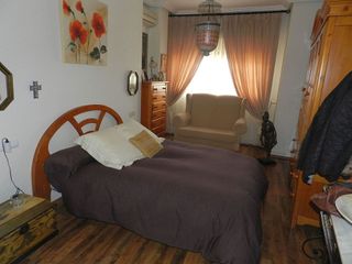 Chalet en venta en Linares