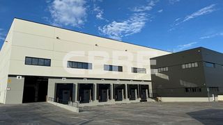 Nave industrial en alquiler en Ensanche de Vallecas - Valdecarros en Madrid