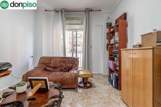 Piso en venta en Barrio de Zaidín en Granada