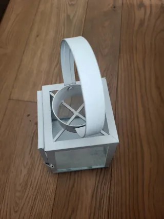 Lanterna bianca in vetro e metallo