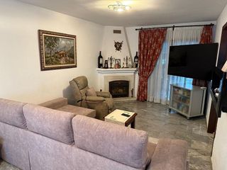 Casa adosada en venta en Las Lagunas en Mijas