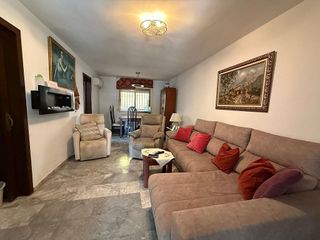 Casa adosada en venta en Las Lagunas en Mijas