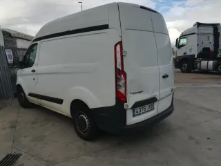 Ford E-Tourneo Custom 2015