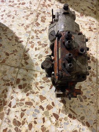 Motor Arranque R 545 y Bomba Inyectora