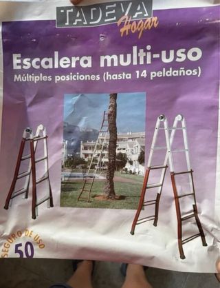 Escalera plegable nueva embalada