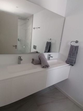 Casa adosada en alquiler en Los Naranjos - Las Brisas en Marbella