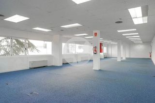 Oficina en alquiler en La Florida - El Plantío en Madrid