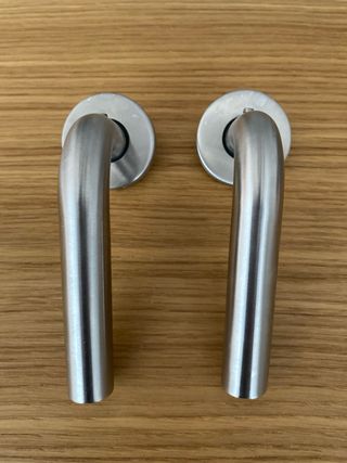 Manilla y cerradura acero inoxidable