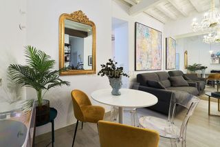 Piso en venta en La Goleta - San Felipe Neri en Málaga