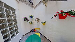 Piso en venta en La Goleta - San Felipe Neri en Málaga