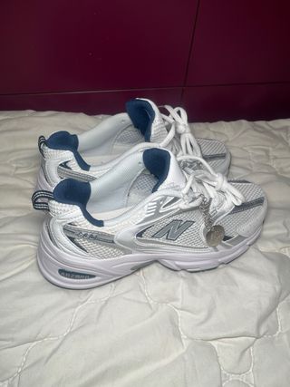 New Balance 530 Plata/Blanco