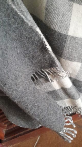 Mantella lana double face con cappuccio