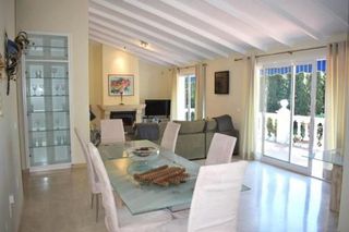 Chalet en alquiler en Elviria en Marbella