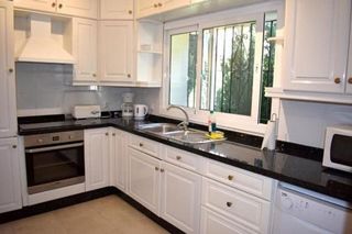 Chalet en alquiler en Elviria en Marbella