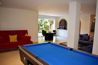 Chalet en alquiler en Elviria en Marbella