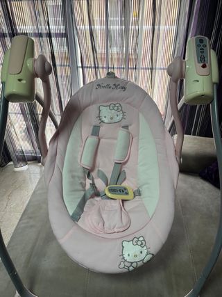 Hamaca bebé Hello Kitty rosa