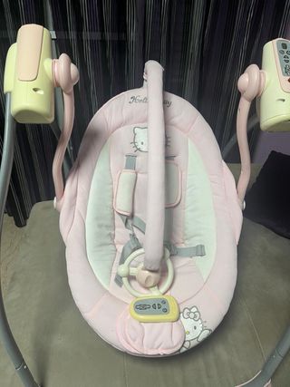 Hamaca bebé Hello Kitty rosa