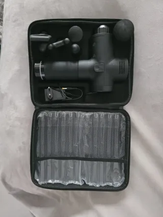 Pistola Masajeadora Negra con Accesorios