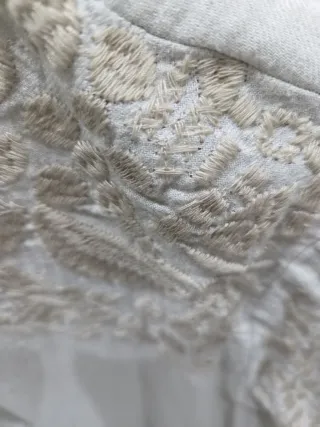 Blusa Zara bordada volantes talla S