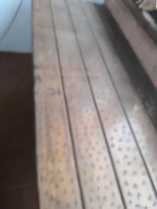 Mesa rústica de campo de madera