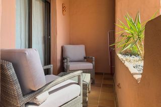 Piso en venta en Puerto de la Duquesa en Manilva