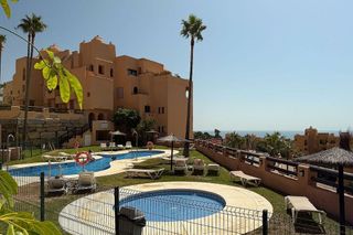 Piso en venta en Puerto de la Duquesa en Manilva