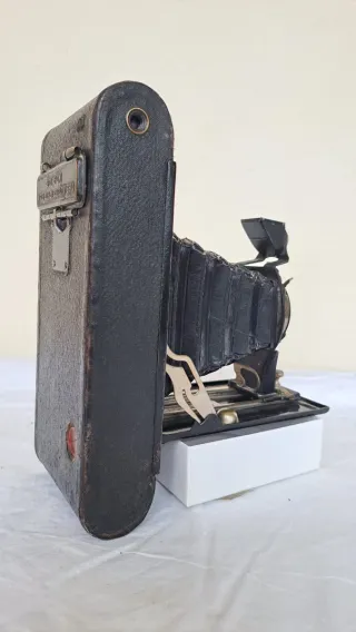 Cámara antigua Kodak Autographic Brownie