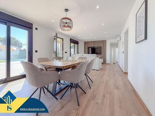 Chalet en venta en Los Balcones - Los Altos del Edén en Torrevieja