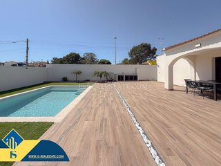 Chalet en venta en Los Balcones - Los Altos del Edén en Torrevieja