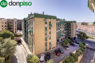 Piso en venta en Pajaritos - Plaza de Toros en Granada