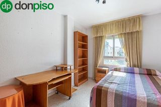 Piso en venta en Pajaritos - Plaza de Toros en Granada