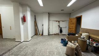 Local comercial en venta en Zona Sur en Burgos