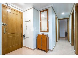 Piso en venta en Campoamor en Alicante