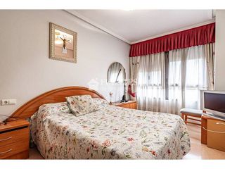 Piso en venta en Campoamor en Alicante