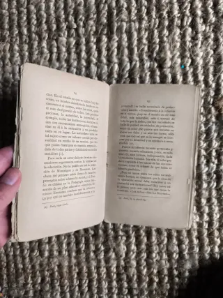 Libro antiguo (1893)