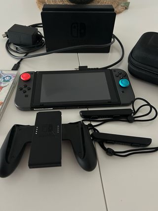 Nintendo Switch con Accesorios