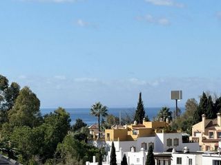 Casa adosada en venta en Río Real en Marbella