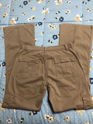 Pantaloni marroni cargo