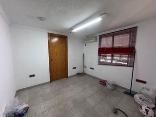 Nave industrial en venta en Polígonos - Recinto Ferial Cortijo de Torres en Málaga